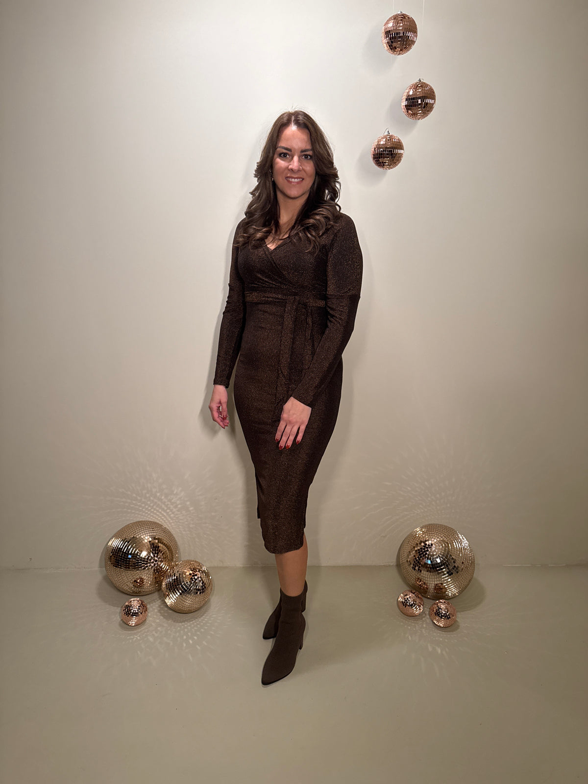 Elin Glitter Jurk Bruin - Just Favorites