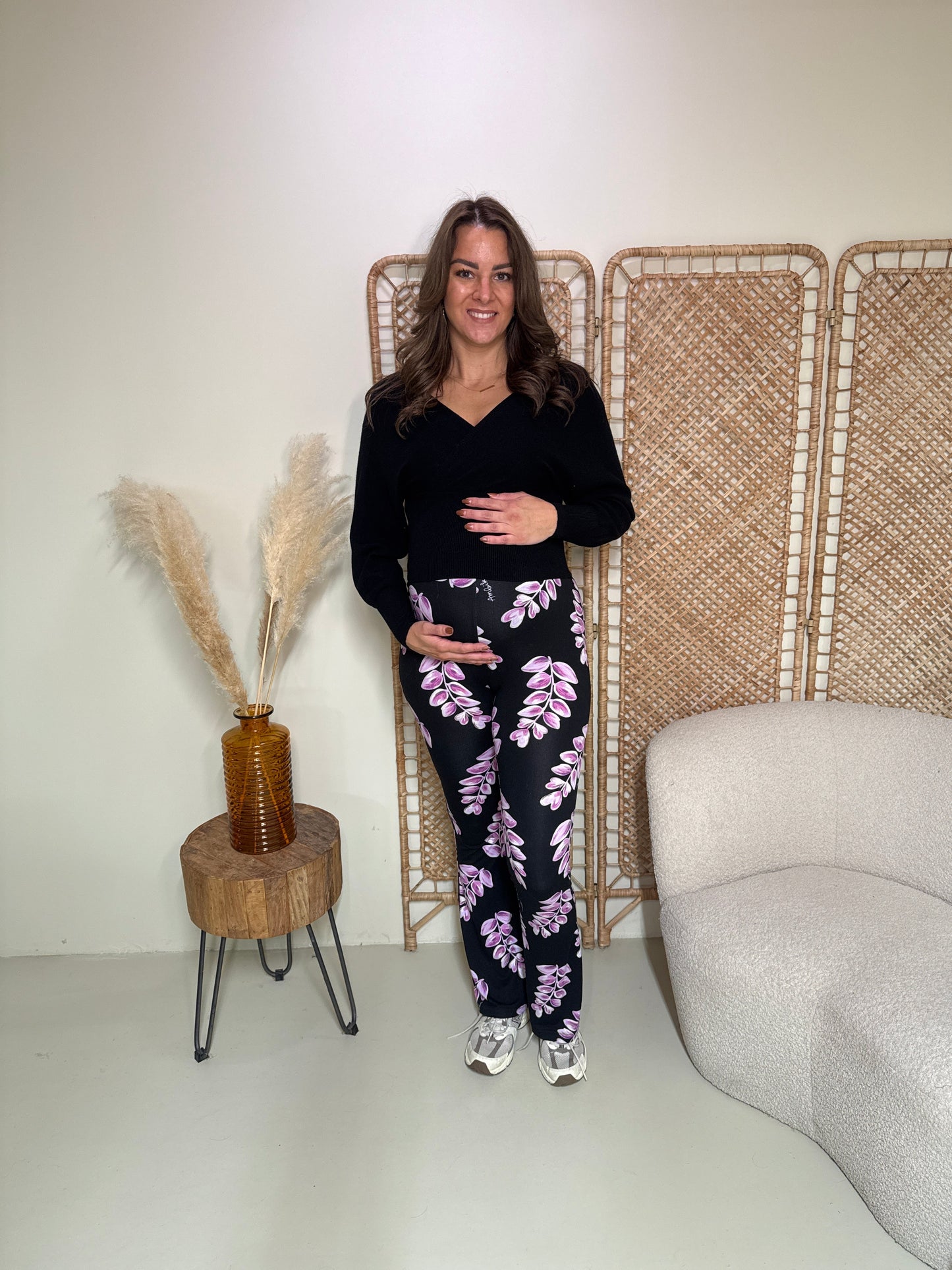 Soft Flare Legging Livia Leaves Zwart