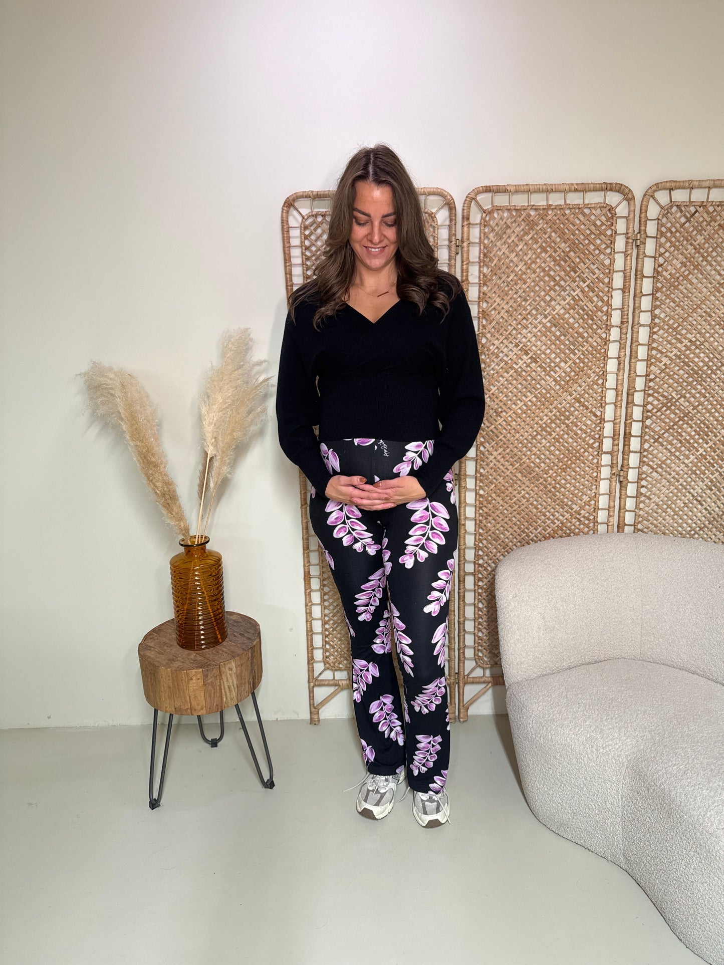 Soft Flare Legging Livia Leaves Zwart