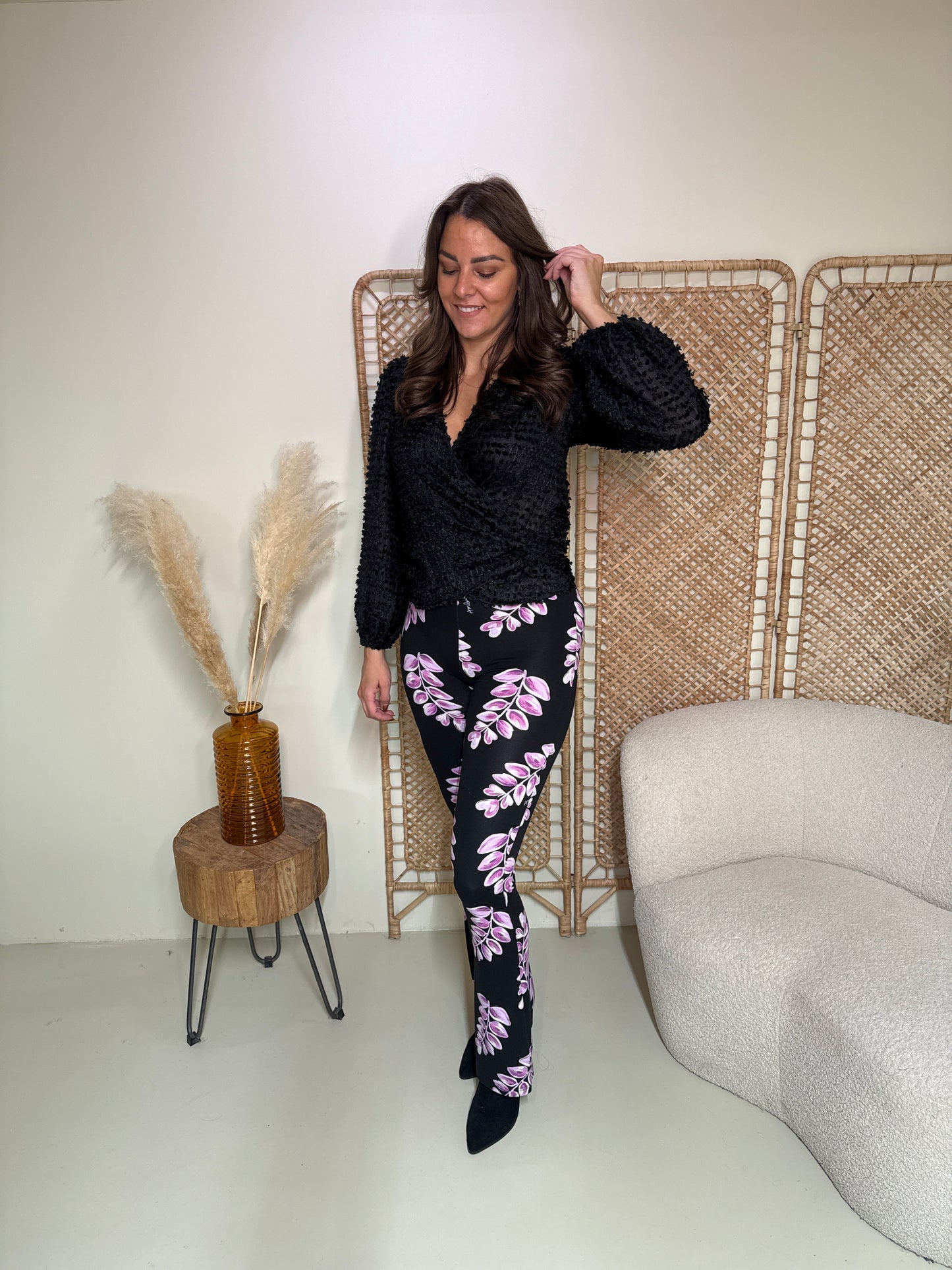 Soft Flare Legging Livia Leaves Zwart