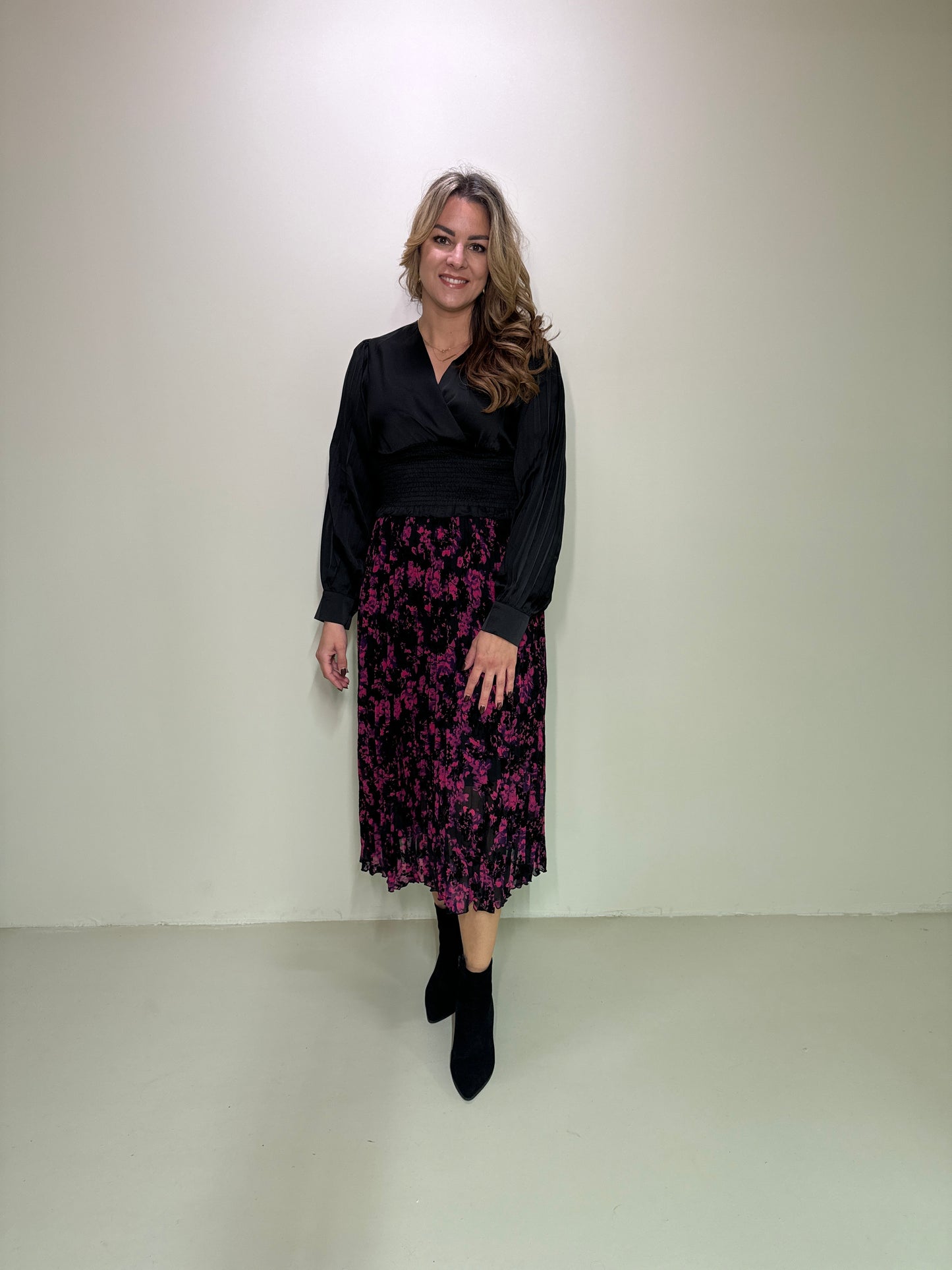 Satin Top Elle Zwart