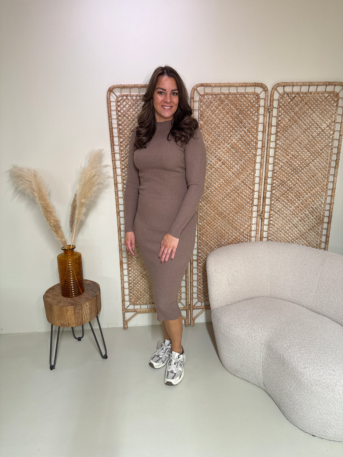 Rib Jurk Nova Taupe - Just Favorites