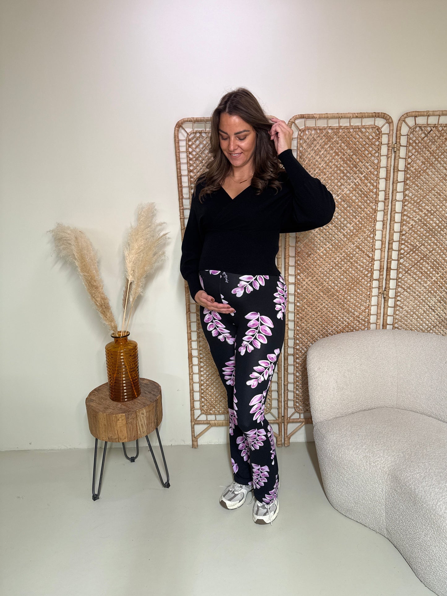 Soft Flare Legging Livia Leaves Zwart