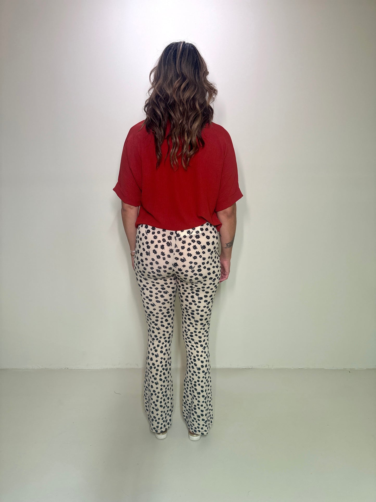 Weiche Flare-Leggings Livia Dots Beige