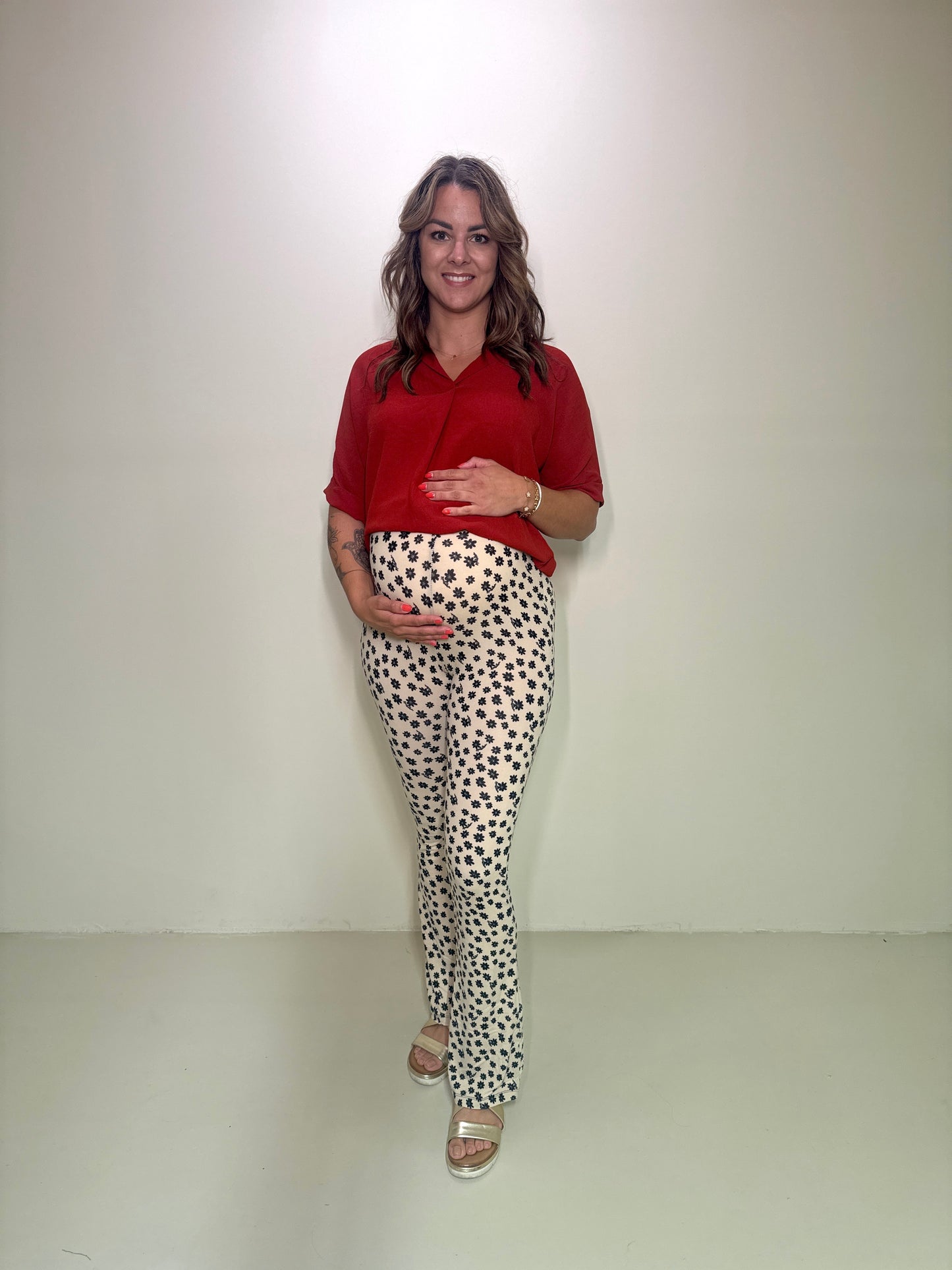 Weiche Flare-Leggings Livia Dots Beige